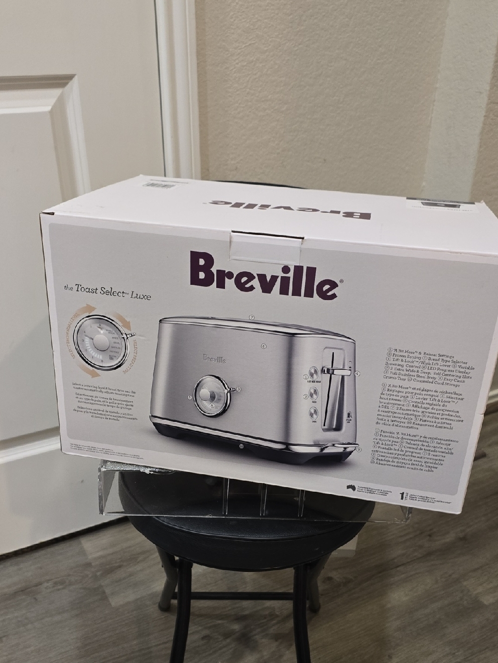 Breville The Toast Select Luxe Noir Edition - Picture 11 of 11